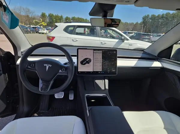 7SAYGDEF9PF700567 2023 TESLA MODEL Y - Image 8