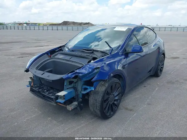 7SAYGDEF9PF709592 2023 TESLA MODEL Y - Image 2