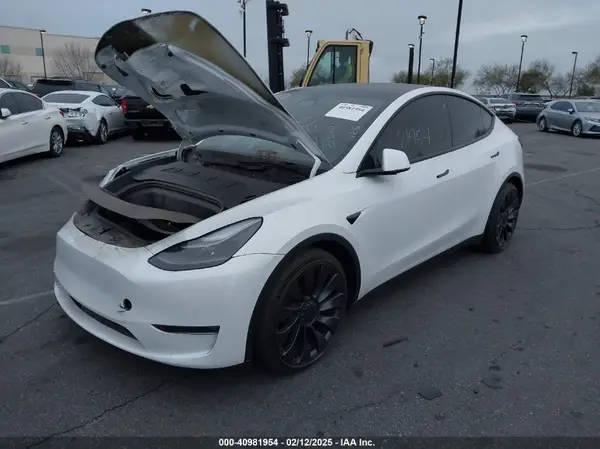 7SAYGDEF9PF710712 2023 TESLA MODEL Y - Image 2