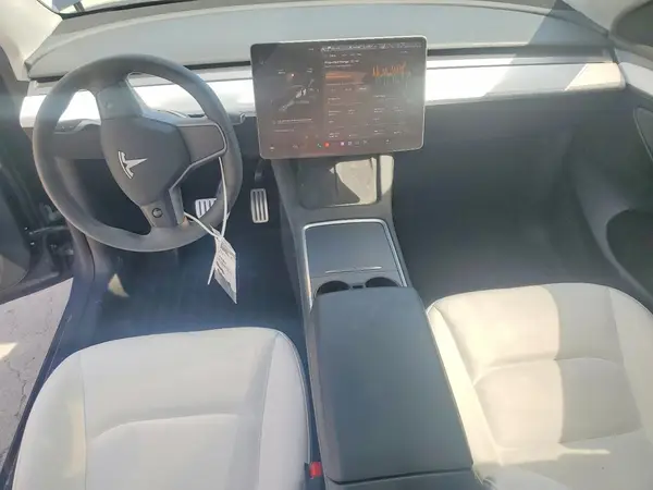 7SAYGDEF9PF711908 2023 TESLA MODEL Y - Image 8