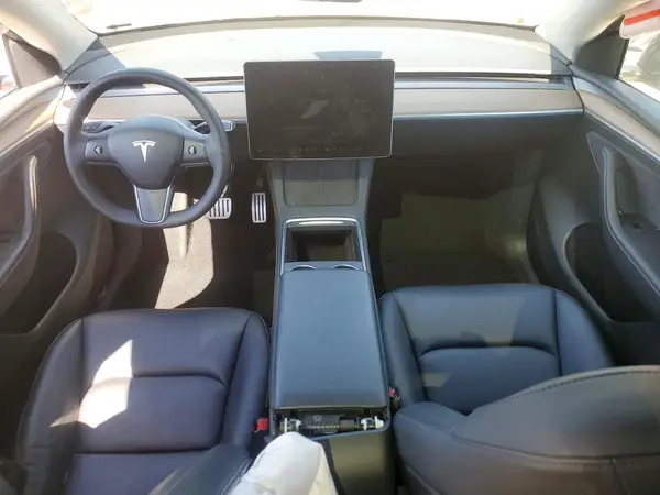 7SAYGDEF9PF737943 2023 TESLA MODEL Y - Image 8