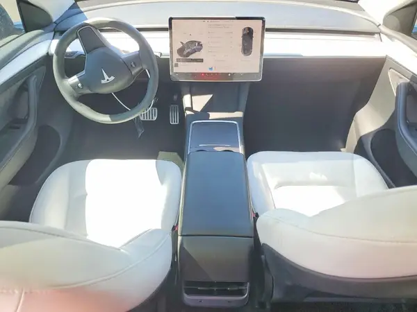 7SAYGDEF9PF749462 2023 TESLA MODEL Y - Image 8