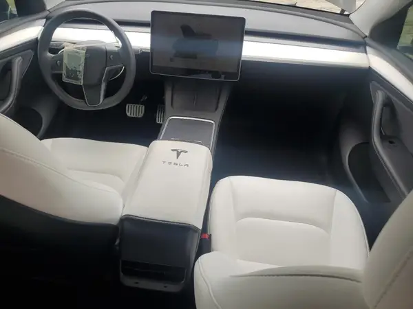 7SAYGDEF9PF751499 2023 TESLA MODEL Y - Image 8