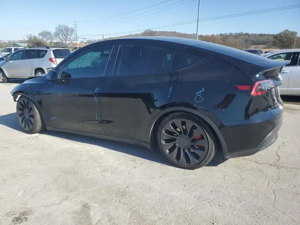 7SAYGDEF9PF766729 2023 TESLA MODEL Y - Image 2