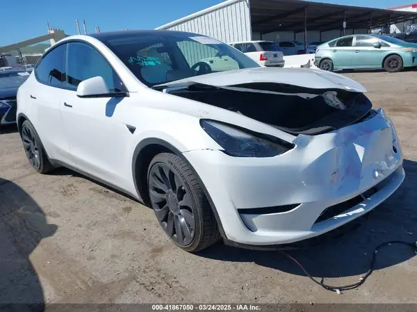 7SAYGDEF9PF787497 2023 TESLA MODEL Y - Image 1