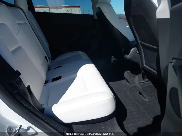 7SAYGDEF9PF787497 2023 TESLA MODEL Y - Image 8
