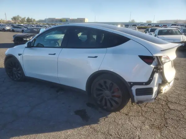 7SAYGDEF9PF795177 2023 TESLA MODEL Y - Image 2