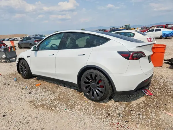 7SAYGDEF9PF812690 2023 TESLA MODEL Y - Image 2