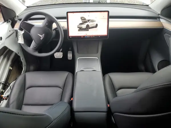 7SAYGDEF9PF816335 2023 TESLA MODEL Y - Image 8