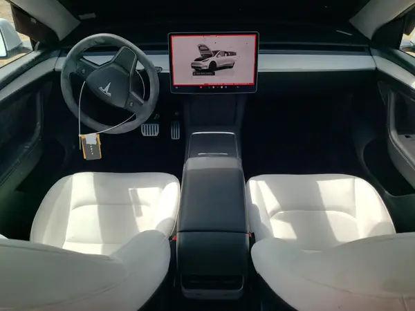 7SAYGDEF9PF829747 2023 TESLA MODEL Y - Image 8