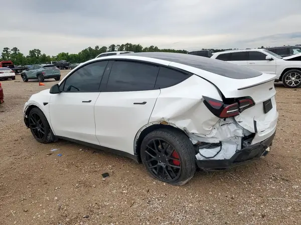 7SAYGDEF9PF832647 2023 TESLA MODEL Y - Image 2