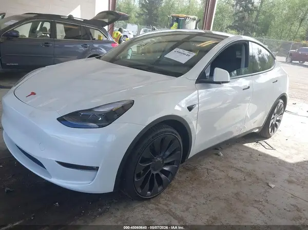 7SAYGDEF9PF834172 2023 TESLA MODEL Y - Image 2