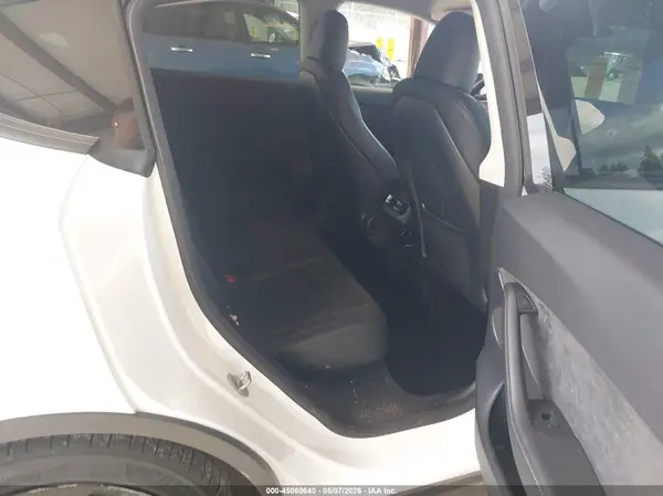 7SAYGDEF9PF834172 2023 TESLA MODEL Y - Image 8