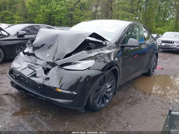 7SAYGDEF9PF838514 2023 TESLA MODEL Y - Image 2