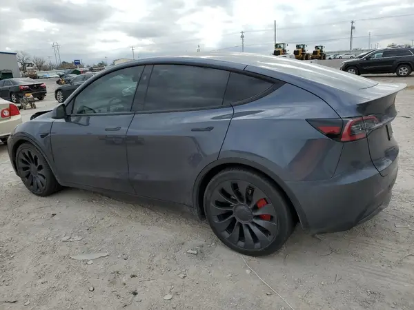 7SAYGDEF9PF844524 2023 TESLA MODEL Y - Image 2