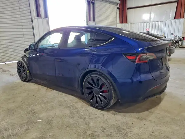 7SAYGDEF9PF853675 2023 TESLA MODEL Y - Image 2