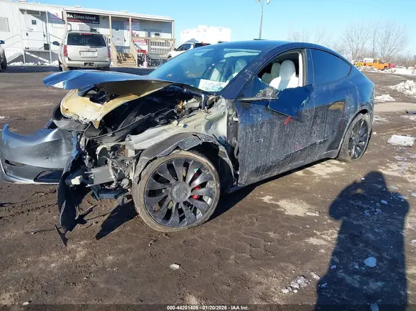 7SAYGDEF9PF859895 2023 TESLA MODEL Y - Image 2
