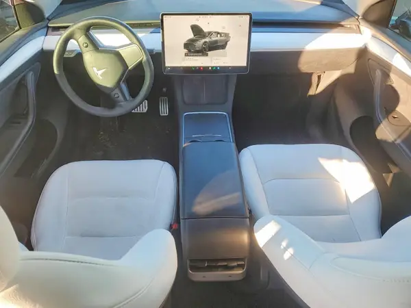 7SAYGDEF9PF860268 2023 TESLA MODEL Y - Image 8