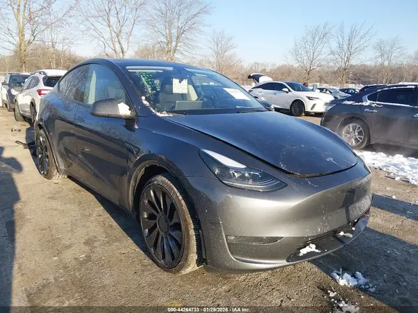 7SAYGDEF9PF863381 2023 TESLA MODEL Y - Image 1