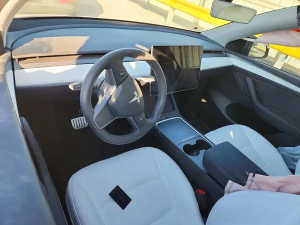 7SAYGDEF9PF874123 2023 TESLA MODEL Y - Image 8