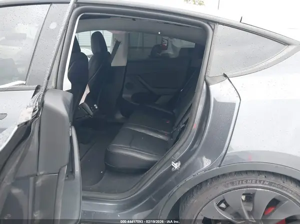 7SAYGDEF9PF874980 2023 TESLA MODEL Y - Image 8