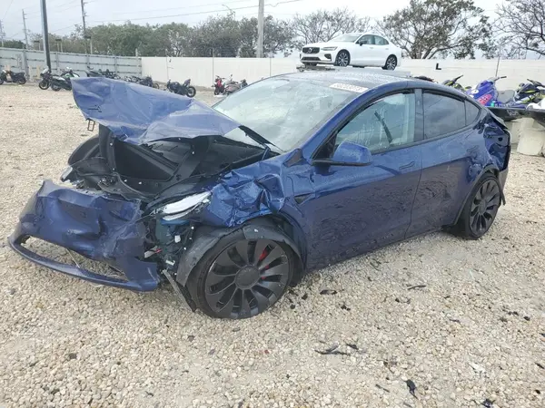7SAYGDEF9PF911879 2023 TESLA MODEL Y - Image 1