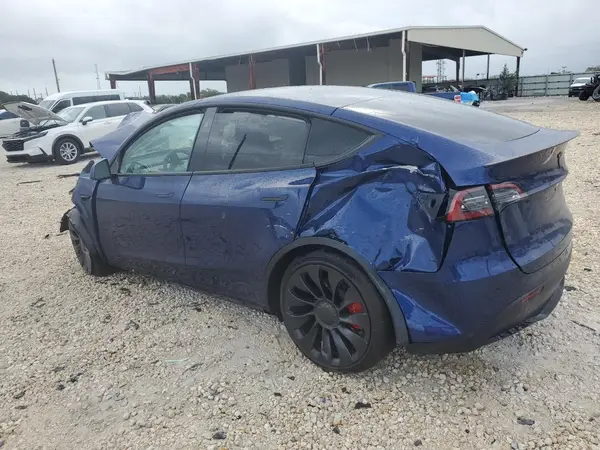 7SAYGDEF9PF911879 2023 TESLA MODEL Y - Image 2