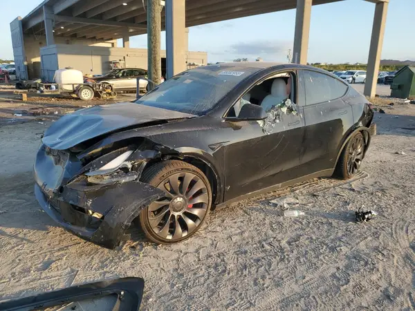 7SAYGDEF9PF920226 2023 TESLA MODEL Y - Image 1