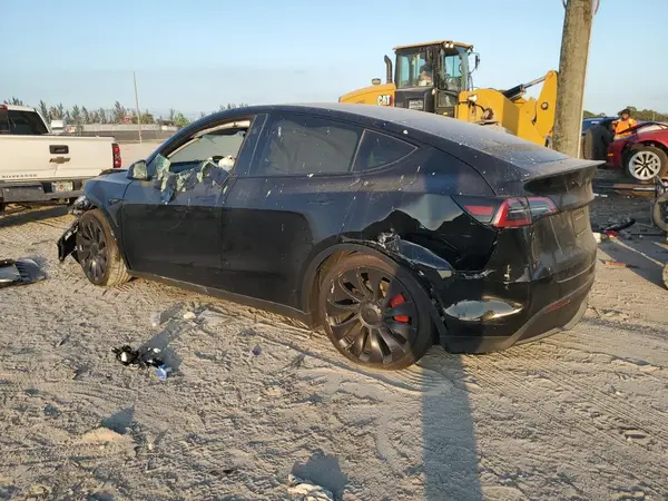 7SAYGDEF9PF920226 2023 TESLA MODEL Y - Image 2