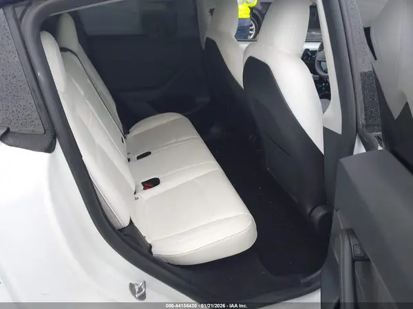7SAYGDEF9PF920484 2023 TESLA MODEL Y - Image 8