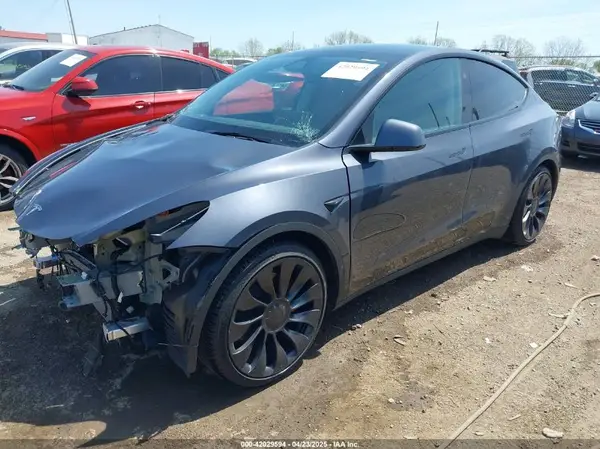 7SAYGDEF9PF972200 2023 TESLA MODEL Y - Image 2