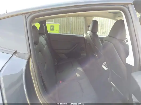 7SAYGDEF9PF977266 2023 TESLA MODEL Y - Image 8