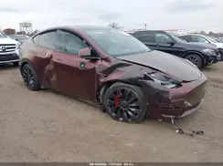 7SAYGDEF9RA265727 2024 TESLA MODEL Y
