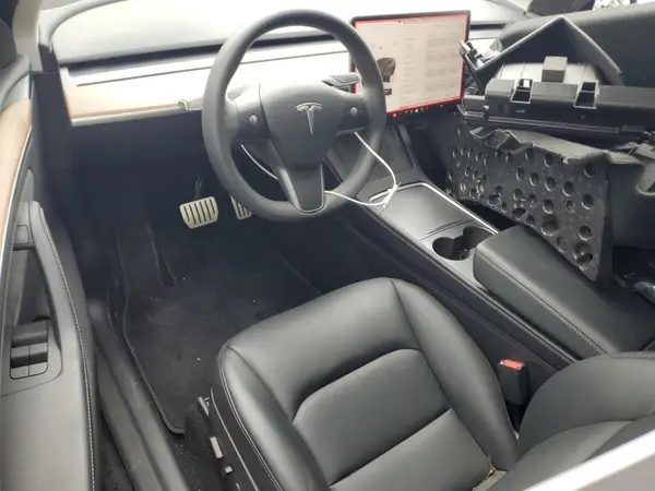 7SAYGDEF9RA268367 2024 TESLA MODEL Y - Image 8