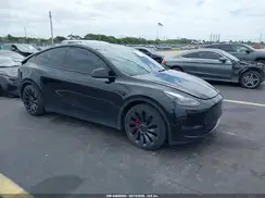 7SAYGDEF9RA285105 2024 TESLA MODEL Y