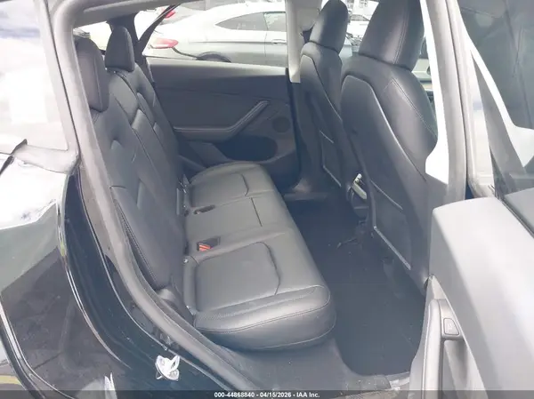 7SAYGDEF9RA285105 2024 TESLA MODEL Y - Image 8