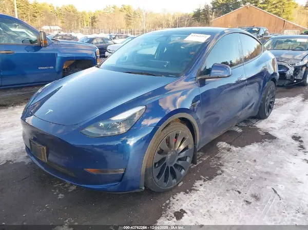 7SAYGDEF9RA295956 2024 TESLA MODEL Y - Image 2