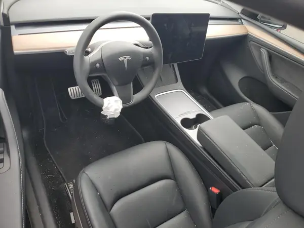 7SAYGDEF9RA307989 2024 TESLA MODEL Y - Image 8