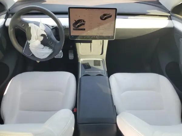 7SAYGDEF9RA317728 2024 TESLA MODEL Y - Image 8