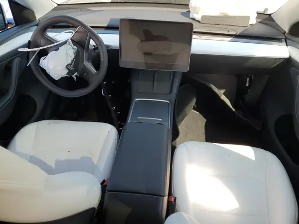 7SAYGDEF9RA320712 2024 TESLA MODEL Y - Image 8