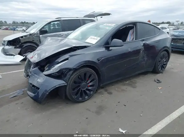 7SAYGDEF9RF022552 2024 TESLA MODEL Y - Image 2