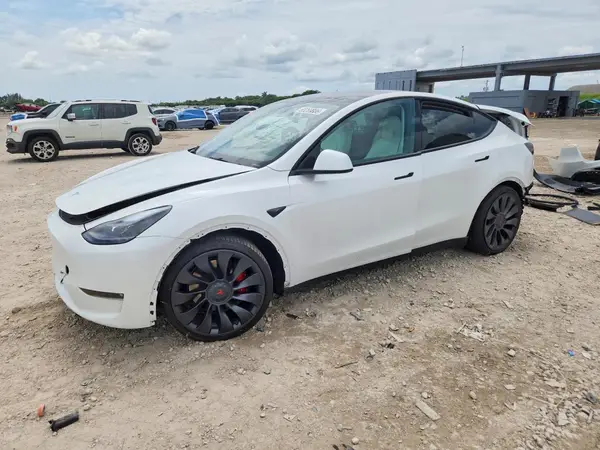 7SAYGDEF9RF040825 2024 TESLA MODEL Y - Image 1