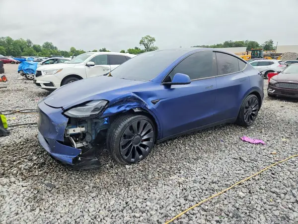7SAYGDEF9RF048729 2024 TESLA MODEL Y - Image 1