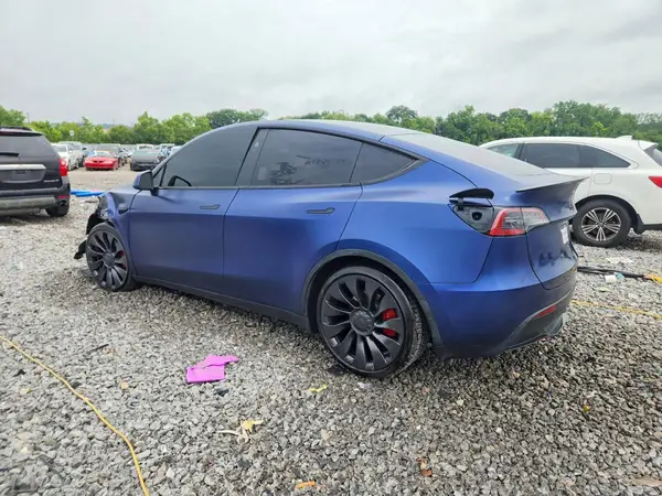 7SAYGDEF9RF048729 2024 TESLA MODEL Y - Image 2