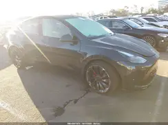 7SAYGDEF9RF054062 2024 TESLA MODEL Y