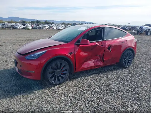 7SAYGDEF9RF079267 2024 TESLA MODEL Y - Image 2