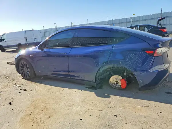 7SAYGDEF9RF154551 2024 TESLA MODEL Y - Image 2