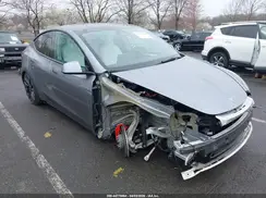 7SAYGDEF9SA340299 2025 TESLA MODEL Y