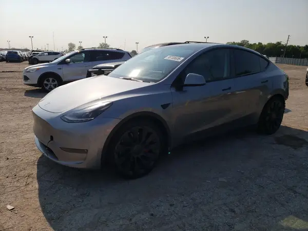 7SAYGDEF9SA340920 2025 TESLA MODEL Y - Image 1