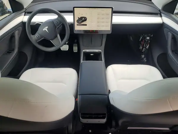 7SAYGDEF9SA345664 2025 TESLA MODEL Y - Image 8